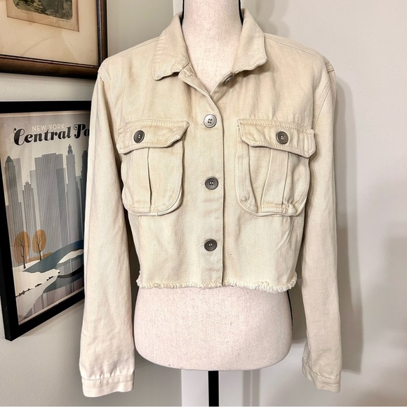 Vigoss Cream Jean Jacket Cropped Style - Picture 1 of 5